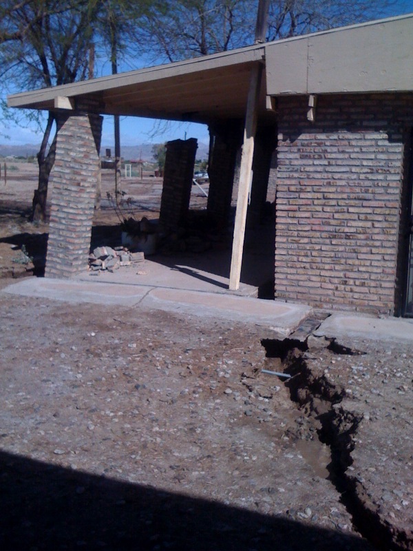 Earthquake damage 12